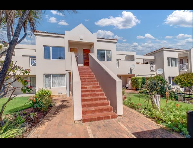 2 BEDROOM APARTMENT FOR SALE IN WELTEVREDEN PARK